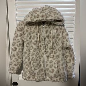 Ivory Ella Snow Leopard Sherpa Jacket in size medium